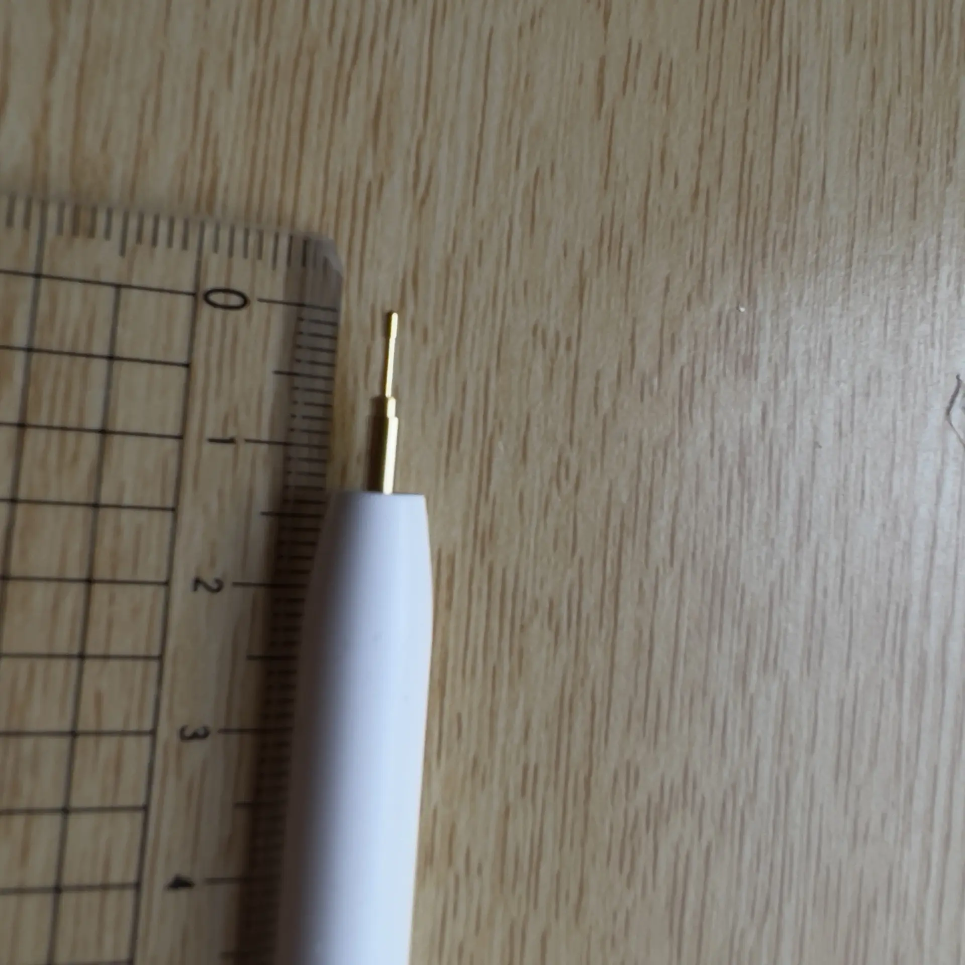 ペン先は伸ばして1.4cm