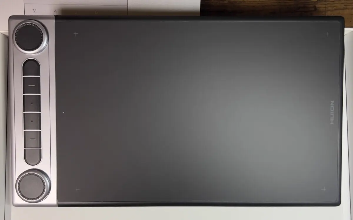 板タブ] 進化したペンタブレット! HUION Inspiroy Dial 2レビュー